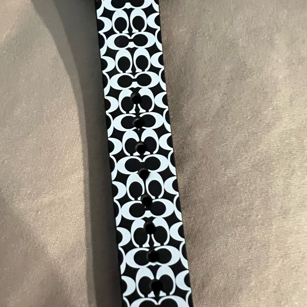 Coach Watch - Picture 3 of 4